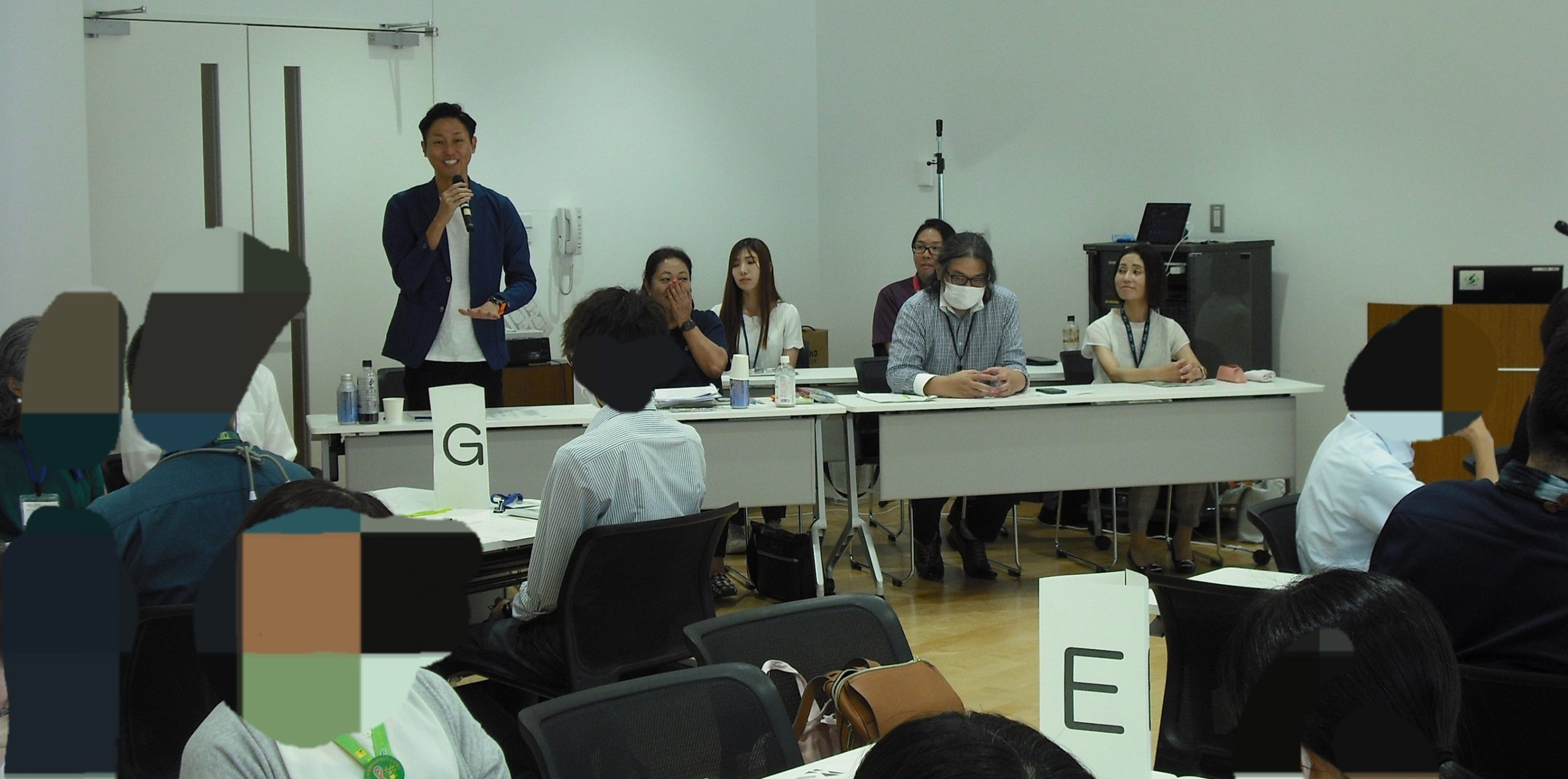 代表が理念を語る様子